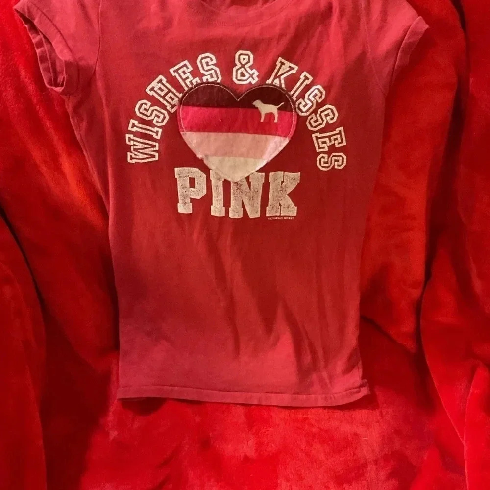 Victorias Secret Pink tshirt. "Wishes and Kisses". Size small. Gently worn.